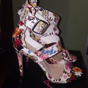Floral sandal